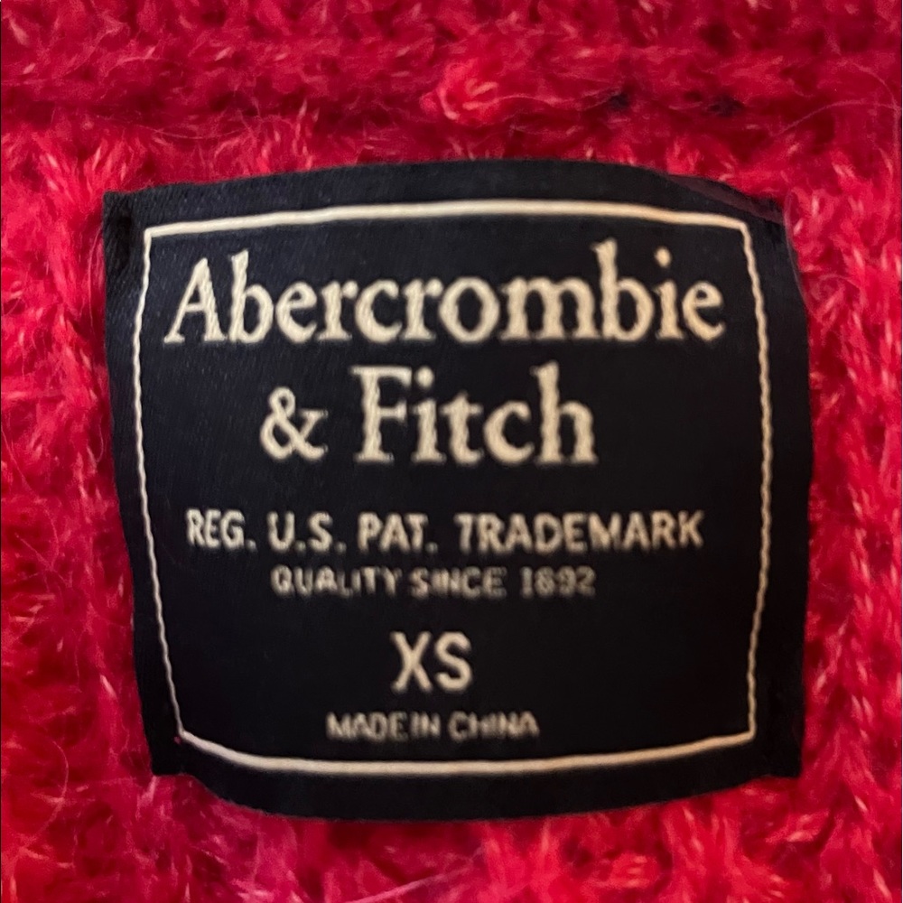 New Abercrombie & Fitch Raspberry Sweater - image 3